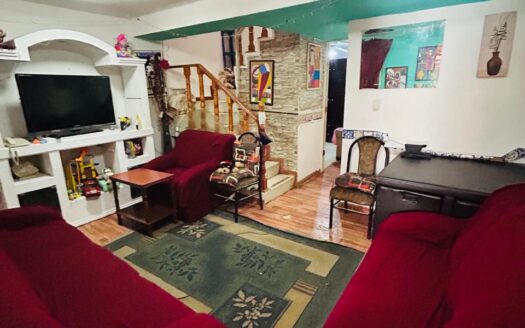 CASA COLINAS DE BATAN